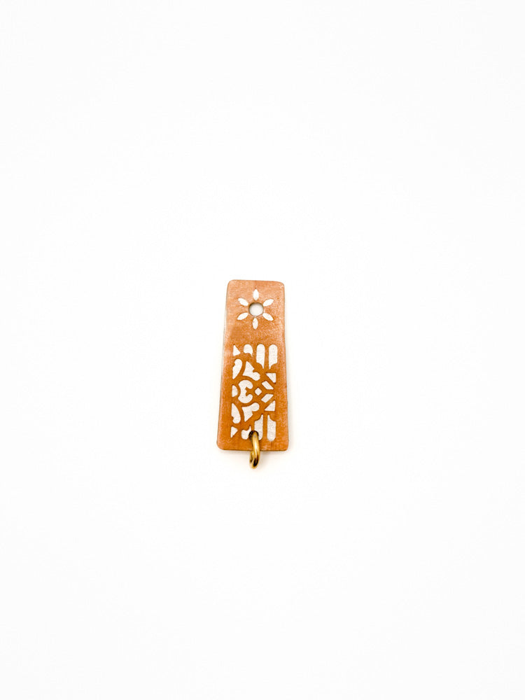 Aureva Hoop Pendant - Feather Bold Details