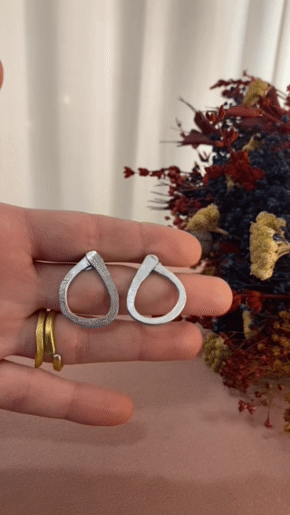 Drop tiny hoop Silver Gif 
