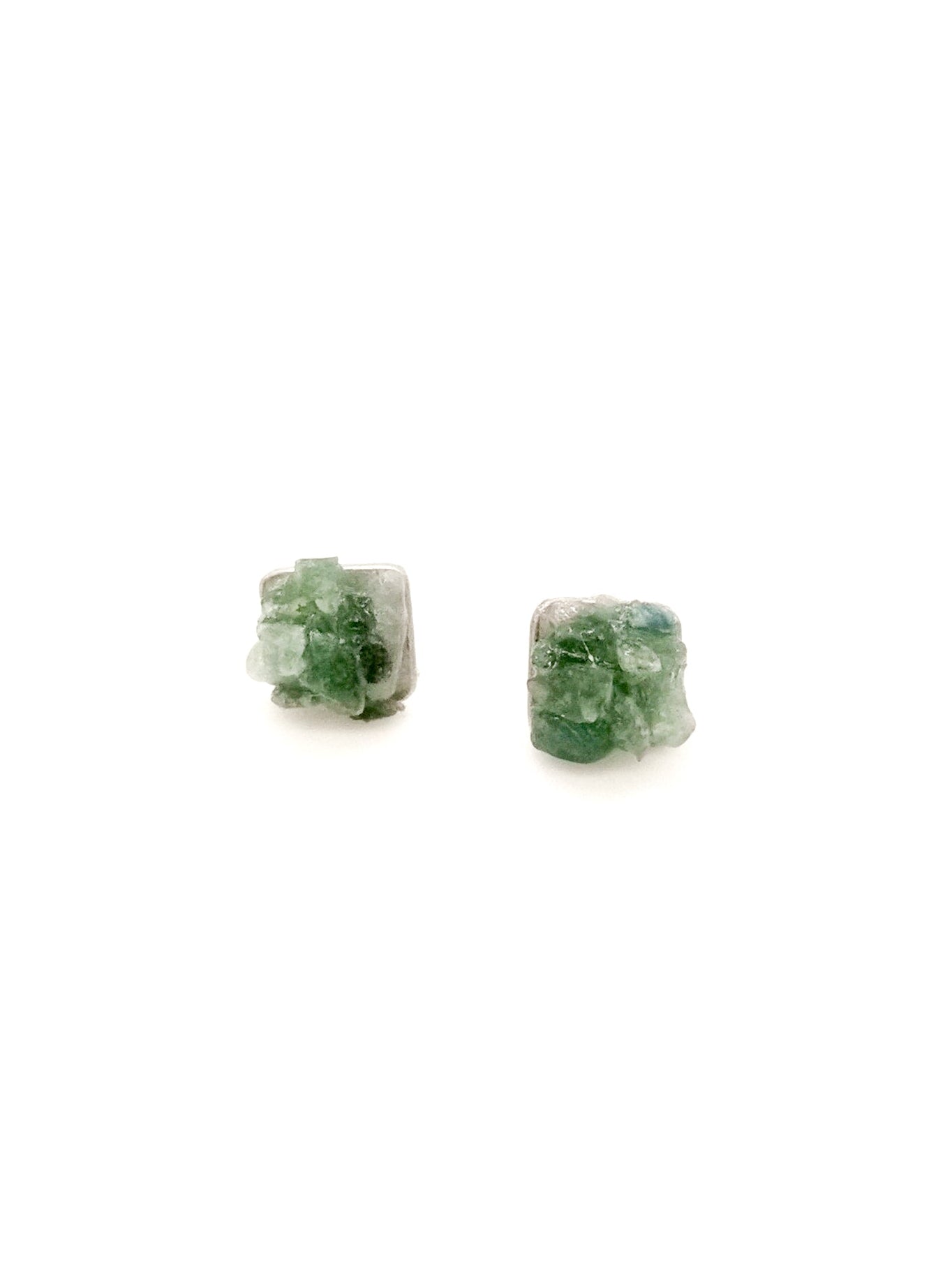 Lichen Studs